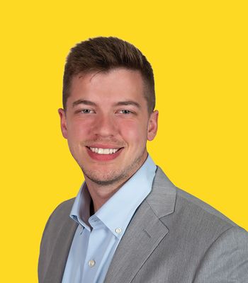 Portrait of Austin Deaton, Broker/Agent.